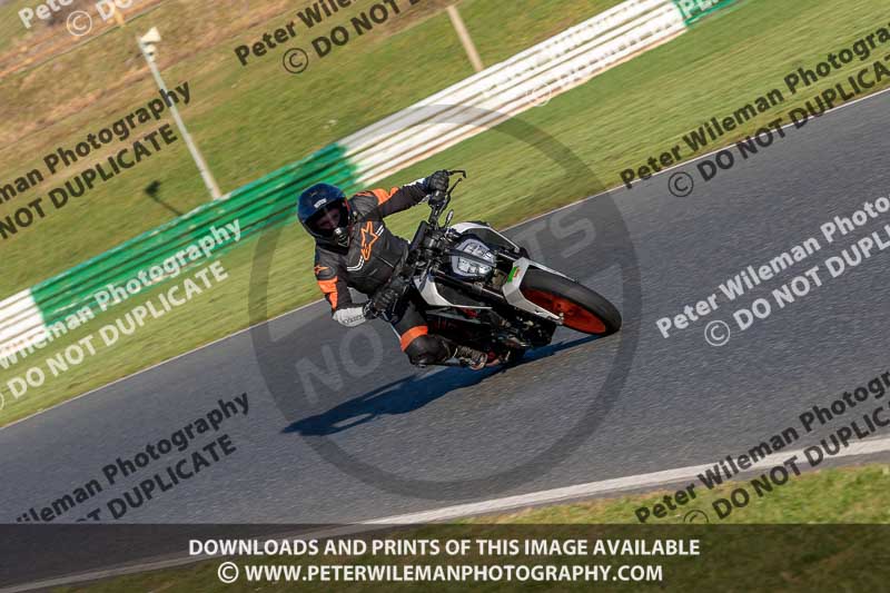 PJM Wedding Photography;enduro digital images;event digital images;eventdigitalimages;mallory park;mallory park photographs;mallory park trackday;mallory park trackday photographs;no limits trackdays;peter wileman photography;racing digital images;trackday digital images;trackday photos